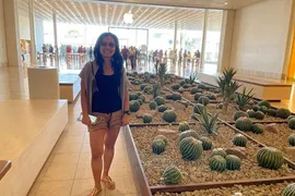 Apple Fashion Square